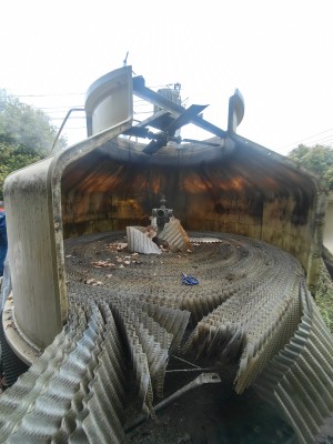 成都玻璃钢冷却塔漏水维修_塔体修补_填料更换