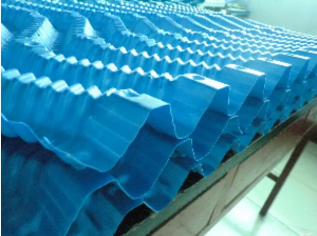 选择玻璃钢冷却塔填料时应考虑哪几方面