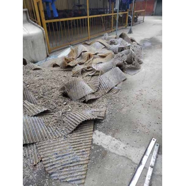 雅安高新西区150T冷却塔维修现场-用户单位：雅安奥康药用胶囊有限公司